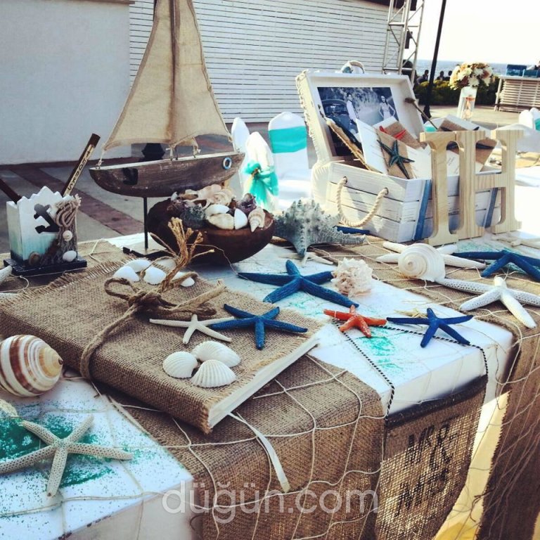 Cornaro Beach Club & Restaurant