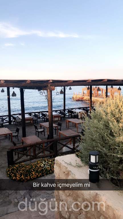 Cornaro Beach Club & Restaurant