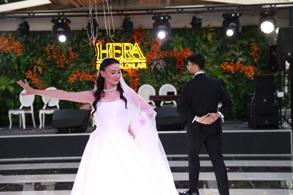 Hera Kulüp Davet ve Balo Salonları