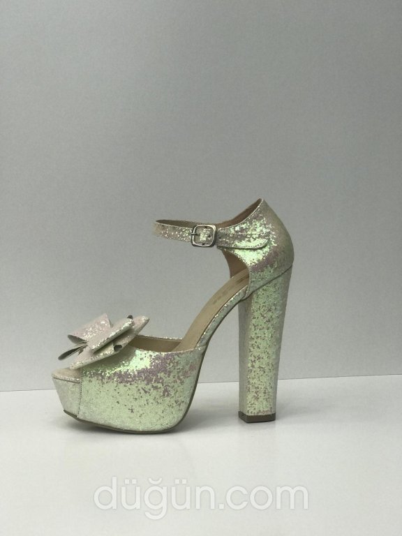 Vera Bridal Shoes & Accessories