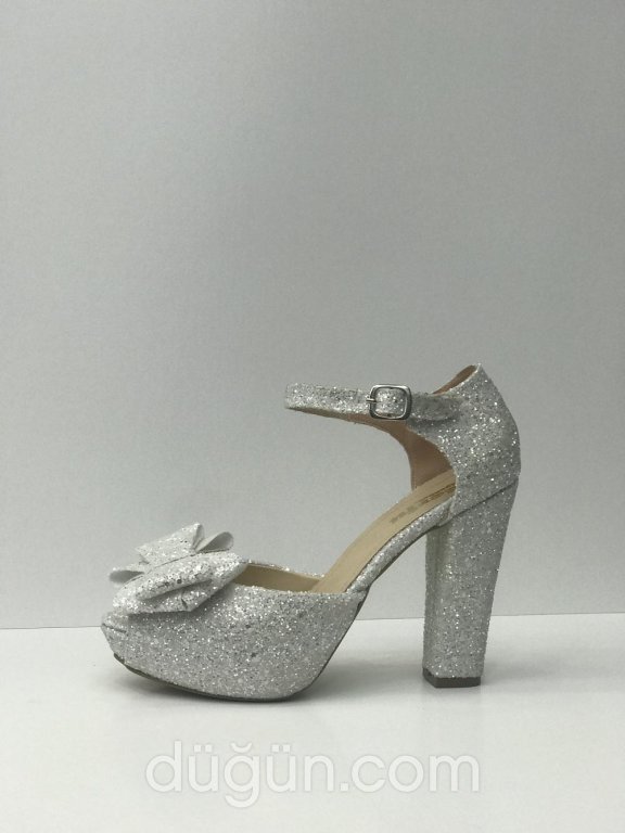 Vera Bridal Shoes & Accessories