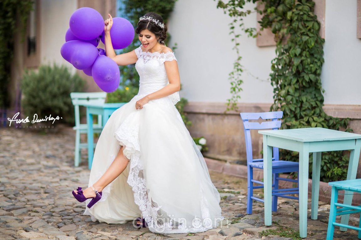 Funda Demirkaya Photo & Video