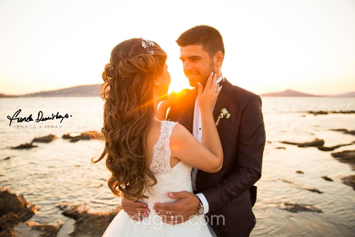 Funda Demirkaya Photo & Video