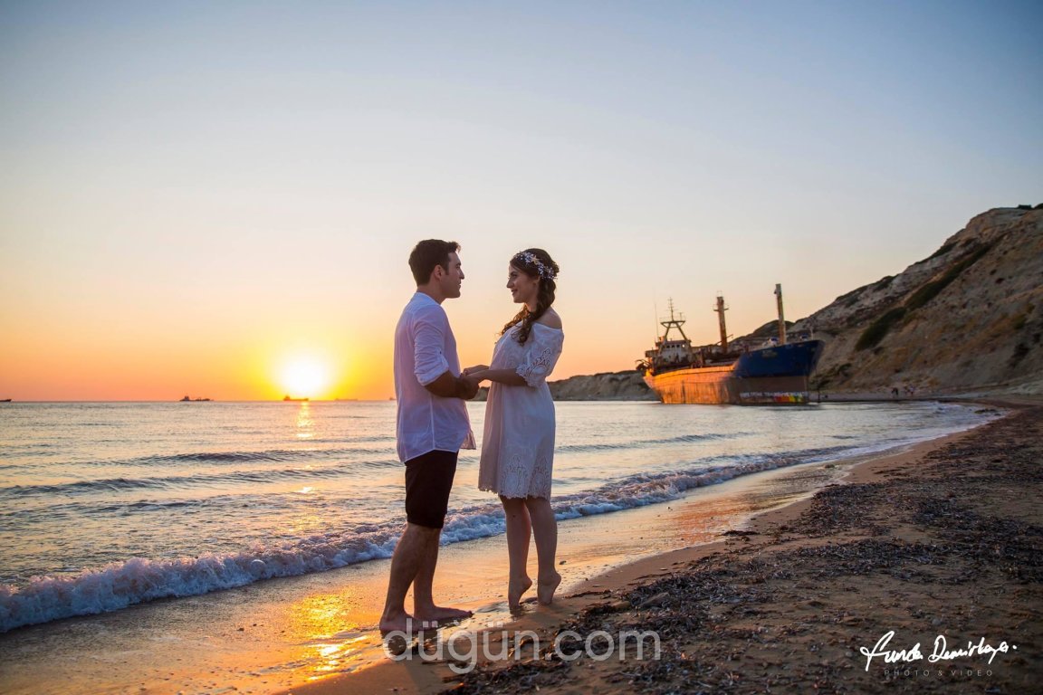 Funda Demirkaya Photo & Video