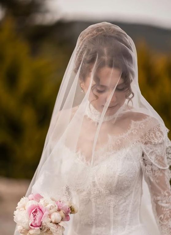 Funda Demirkaya Photo & Video