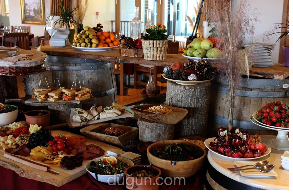 Lucien Arkas Bağları - Mahzen Restaurant