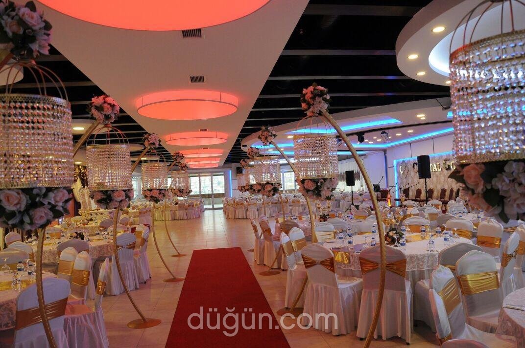 Crystal Gold Düğün Sarayı