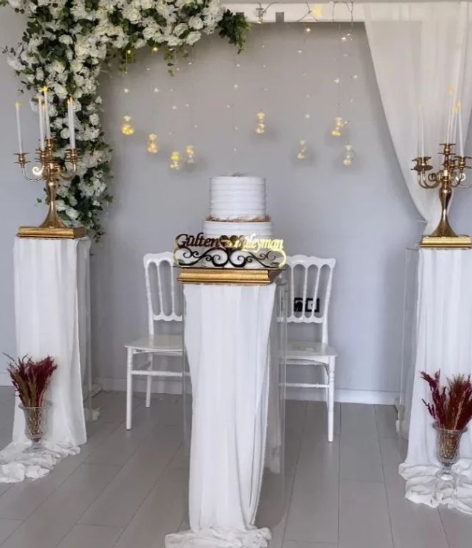 Lora Wedding