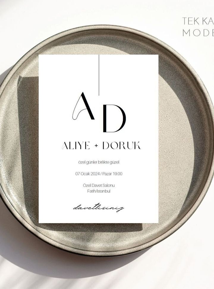 Monogramlı Siyah Beyaz Davetiye