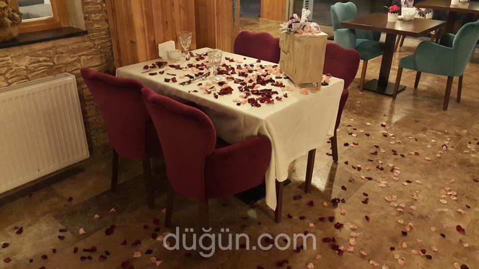 Antique House Restaurant