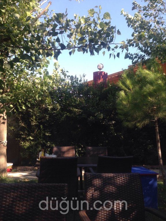 Meydanoğlu Kahvaltı Ve Köfte