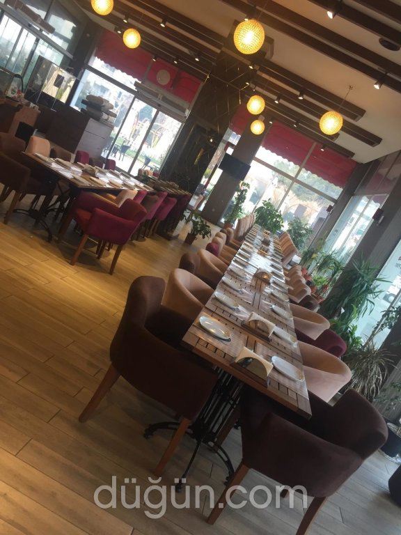Vira Port Cafe