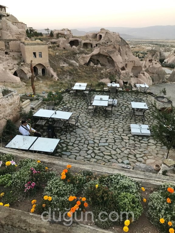 Millstone Cave Suites