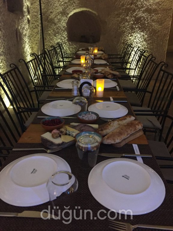 Millstone Cave Suites