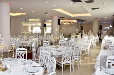 Kardan Beyaz Düğün Salonu