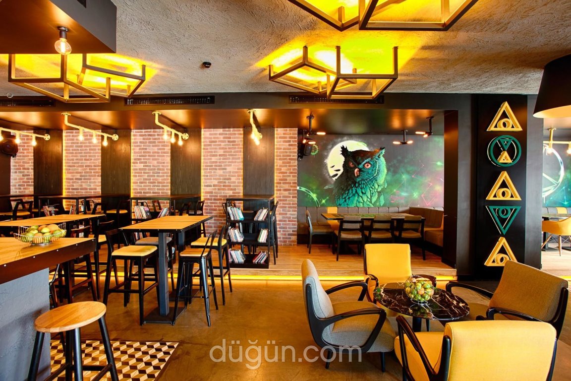 Akava Lounge Bar