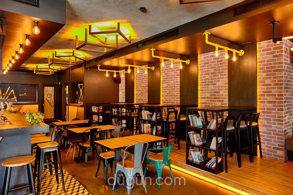 Akava Lounge Bar