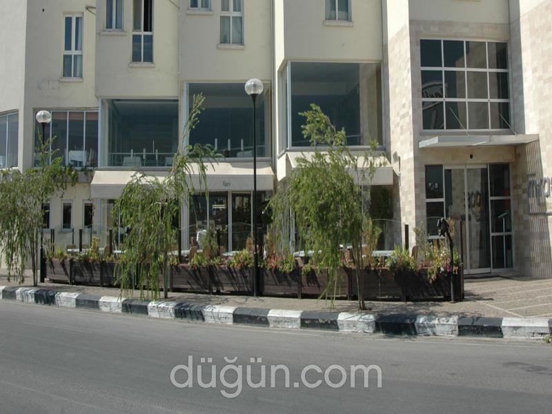 Mirage Restaurant