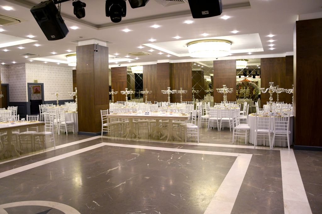 Salon S - Tuana