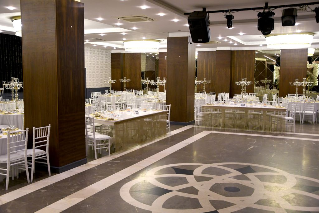 Salon S - Tuana