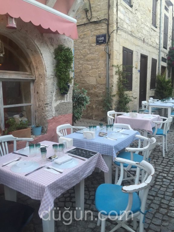 Dem Meyhane Alaçatı