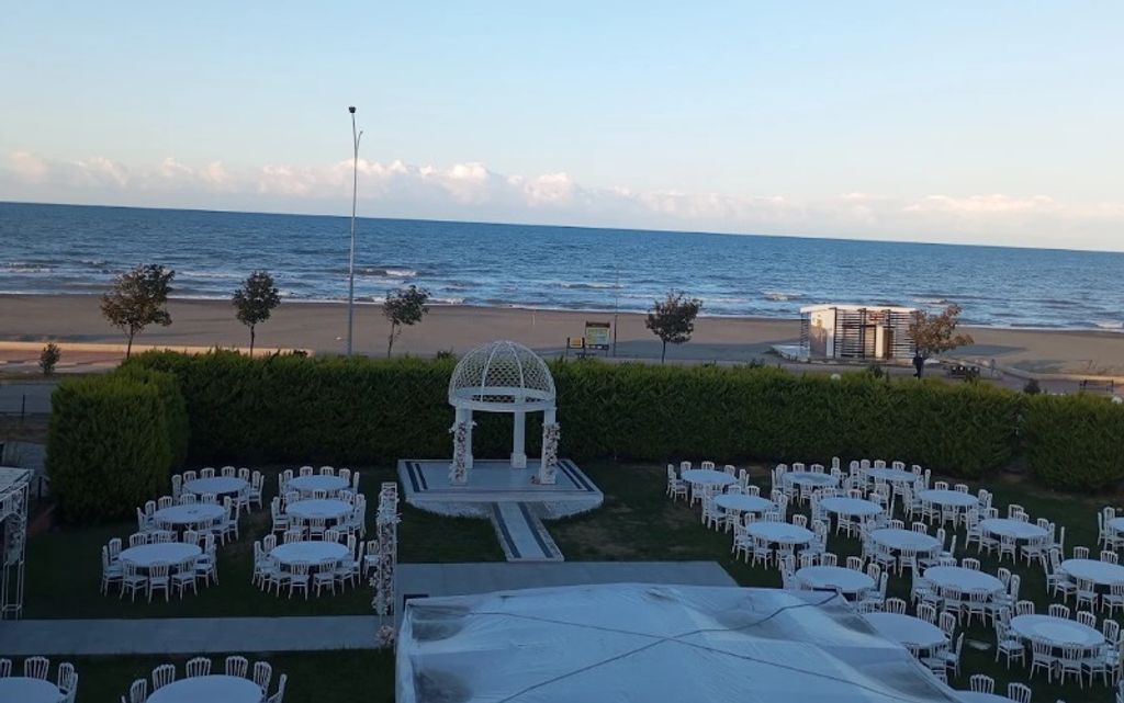Omtel Hotel & Resort & Wedding
