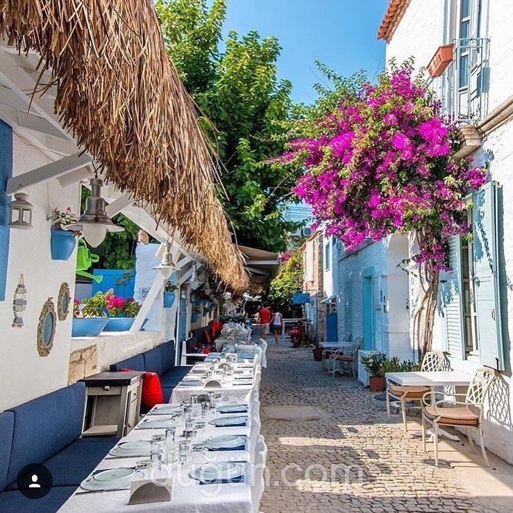 Karina Restaurant Alaçatı