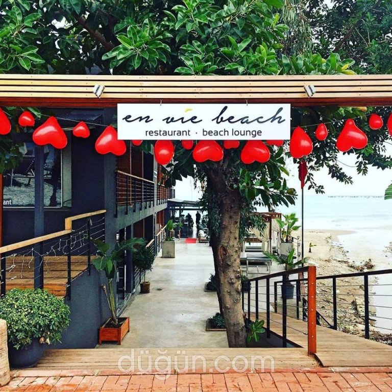 En Vie Beach