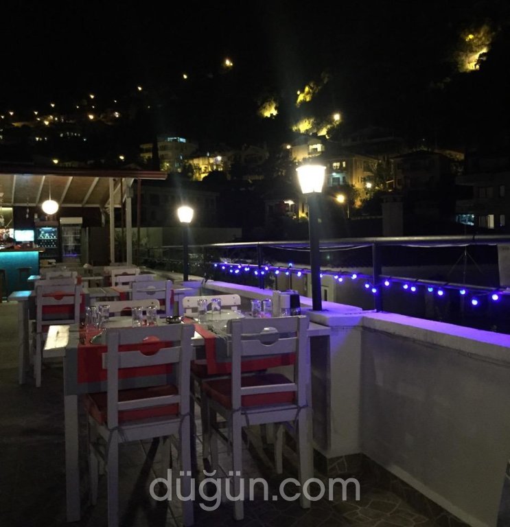 Gelos Dinner & Drink