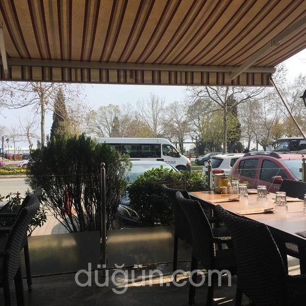 Özcanlar Köfte Sahil