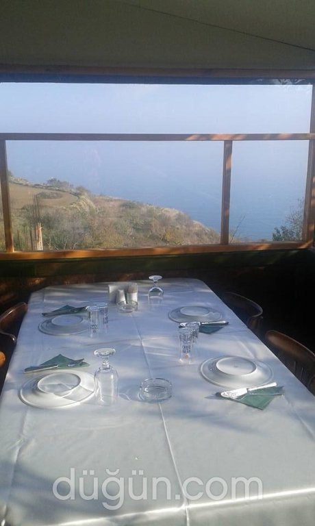 Küçük Ev Balık Restaurant