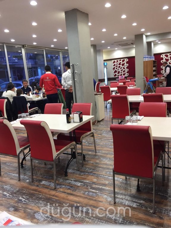 Zeki Usta Kebap Kenanevren Şubesi