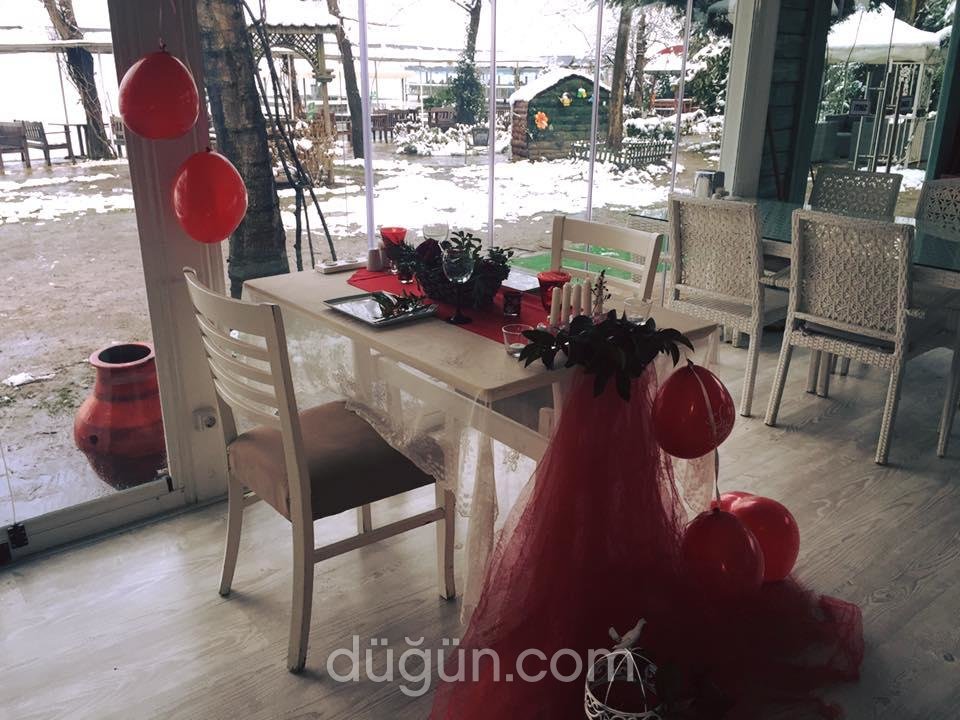 Kıyı Cafe & Restaurant