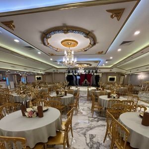 Elmira Davet ve Balo Salonu