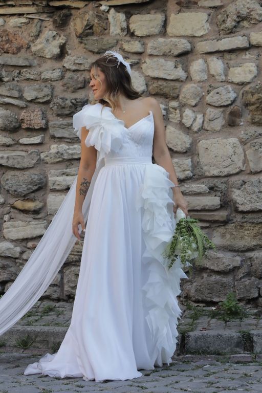 Züleyha Kuru – Yırtmaçlı Şifon Gelinlik - 1