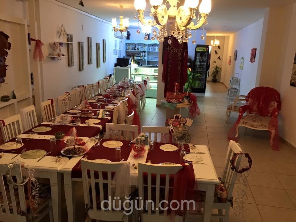 Liya Yetmişlik Restaurant