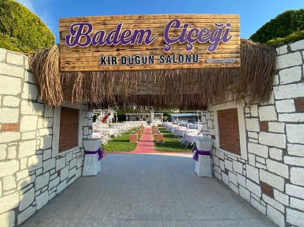 Badem Çiçeği