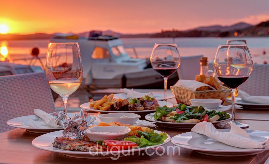 Aden Yachting Tekne Düğün Organizasyon