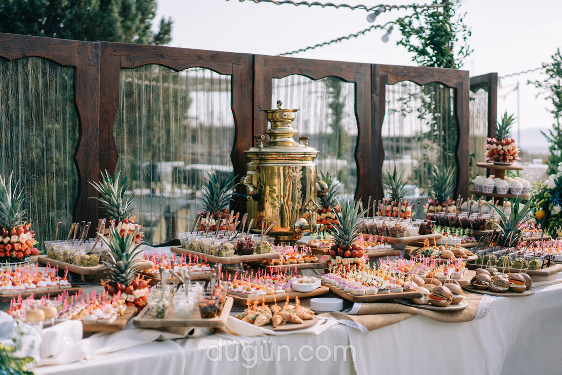 Maya Bistro Hotel Beach