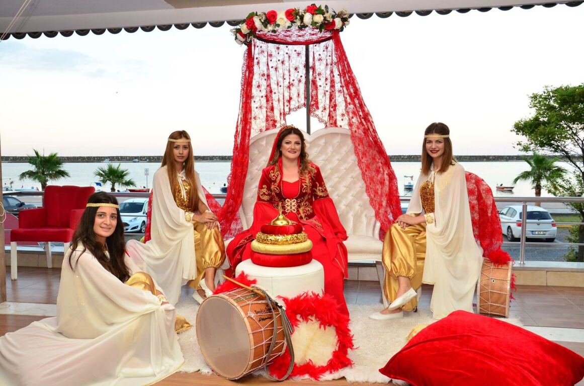 Mares Kına Ve Nişan Salonu