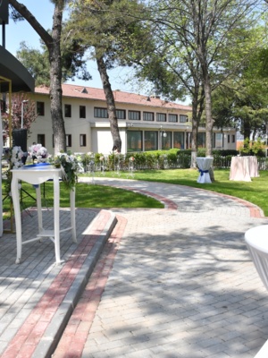 image-2160006