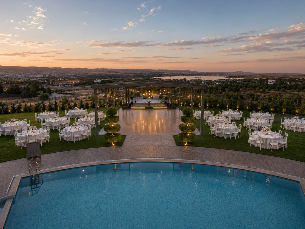 Mubu White Palace