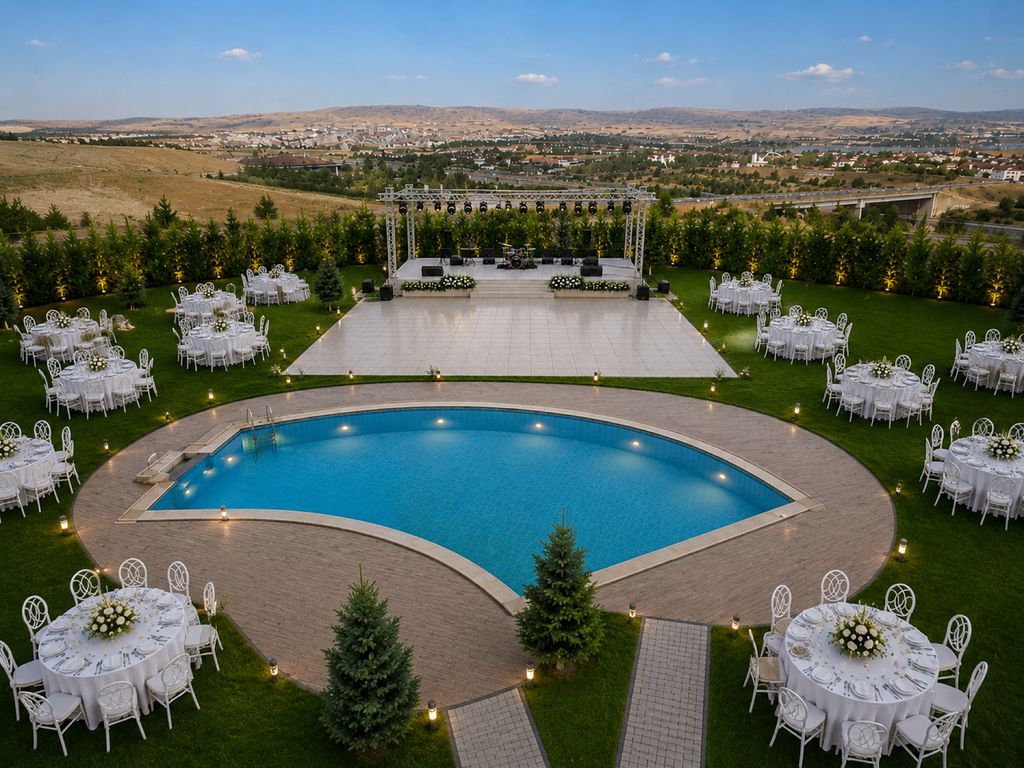 Mubu White Palace