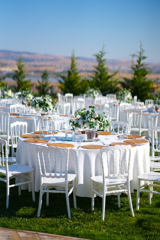 Mubu White Palace
