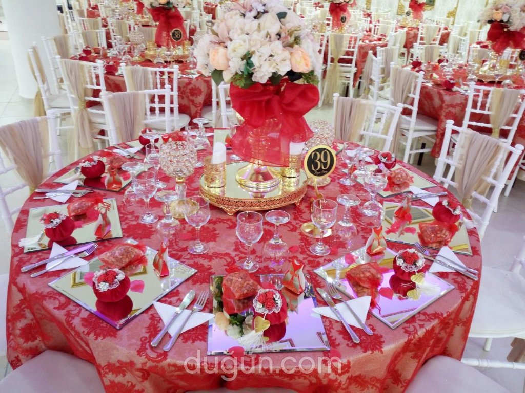 Kavacık Beyaz Saray Davet Balo Salonları