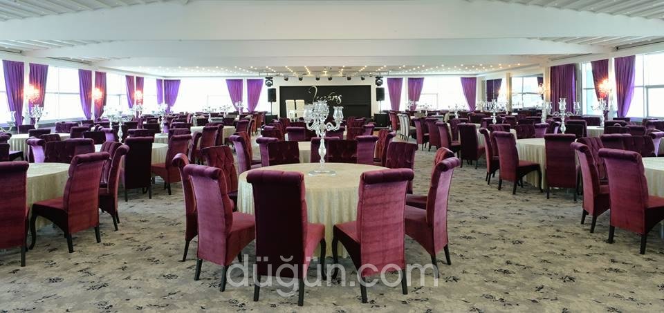 Kuvars Kristal Banquet