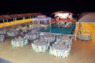 Florya Sosyal Tesisleri Havuzlu Bahçe