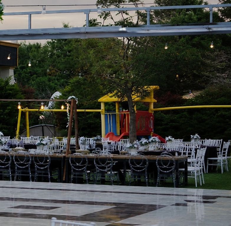 Elegance Garden