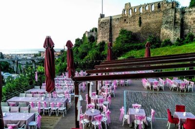 Queen's Kır Bahçesi
