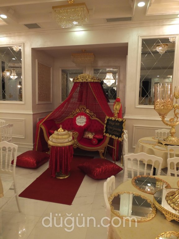 Nazra Balo Davet Halkalı